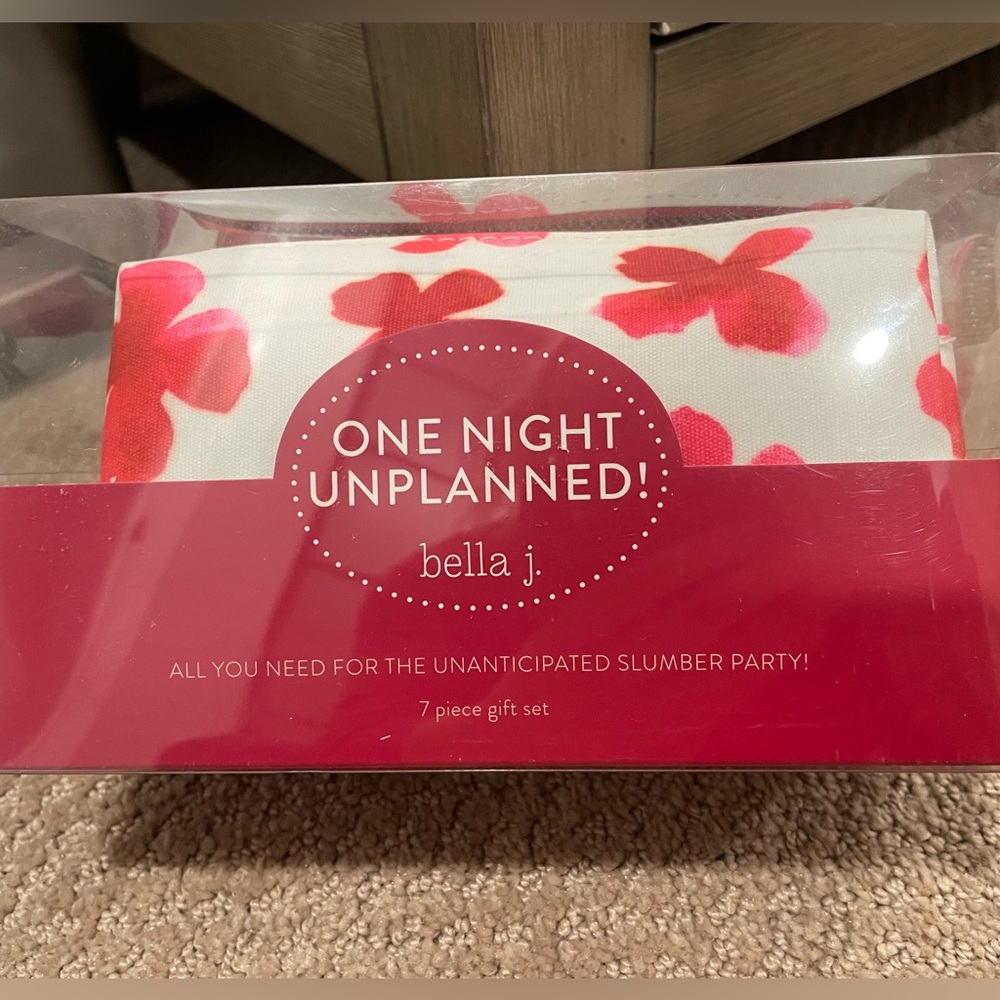 Bella J. One Night Unplanned 7 piece gift set.
